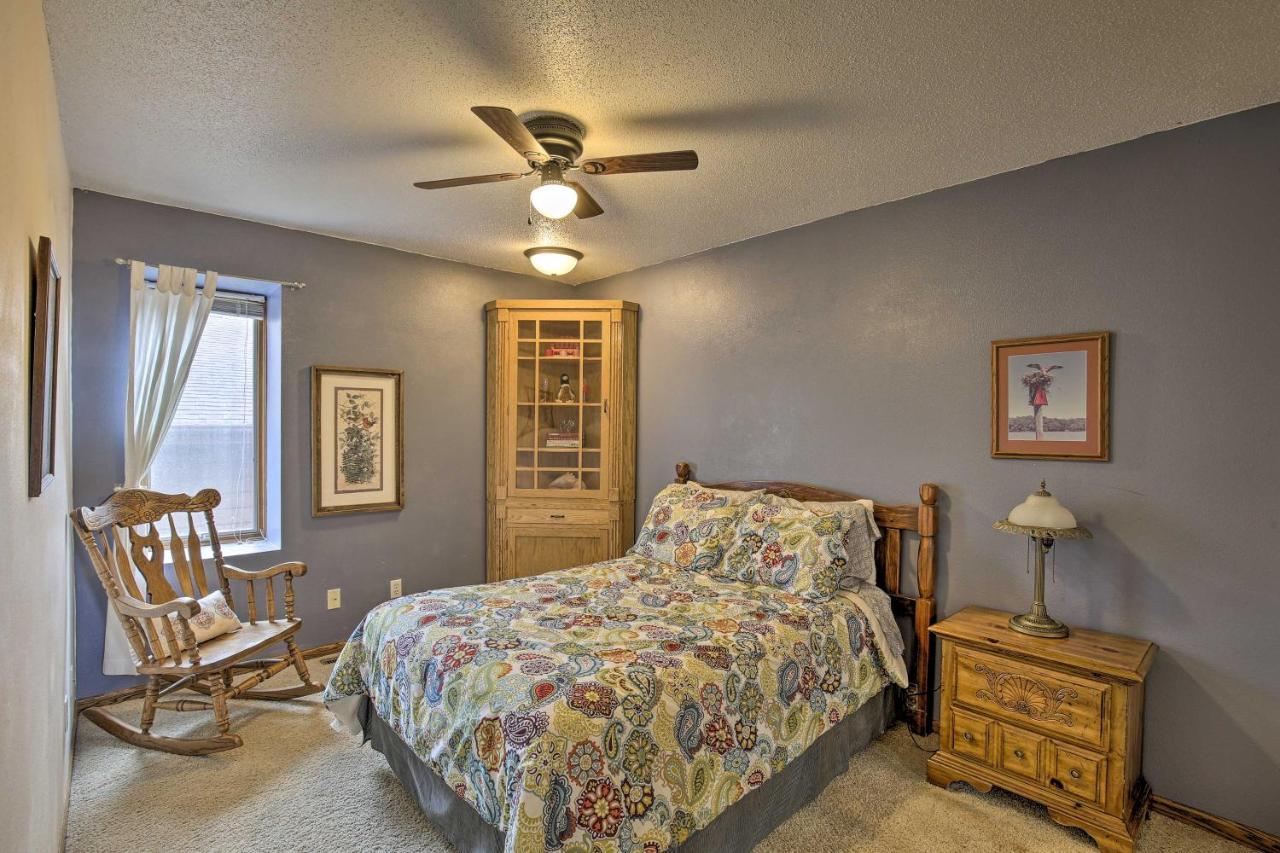 Lakefront Eau Galle Home With Hot Tub And Fire Pit Durand Exterior photo