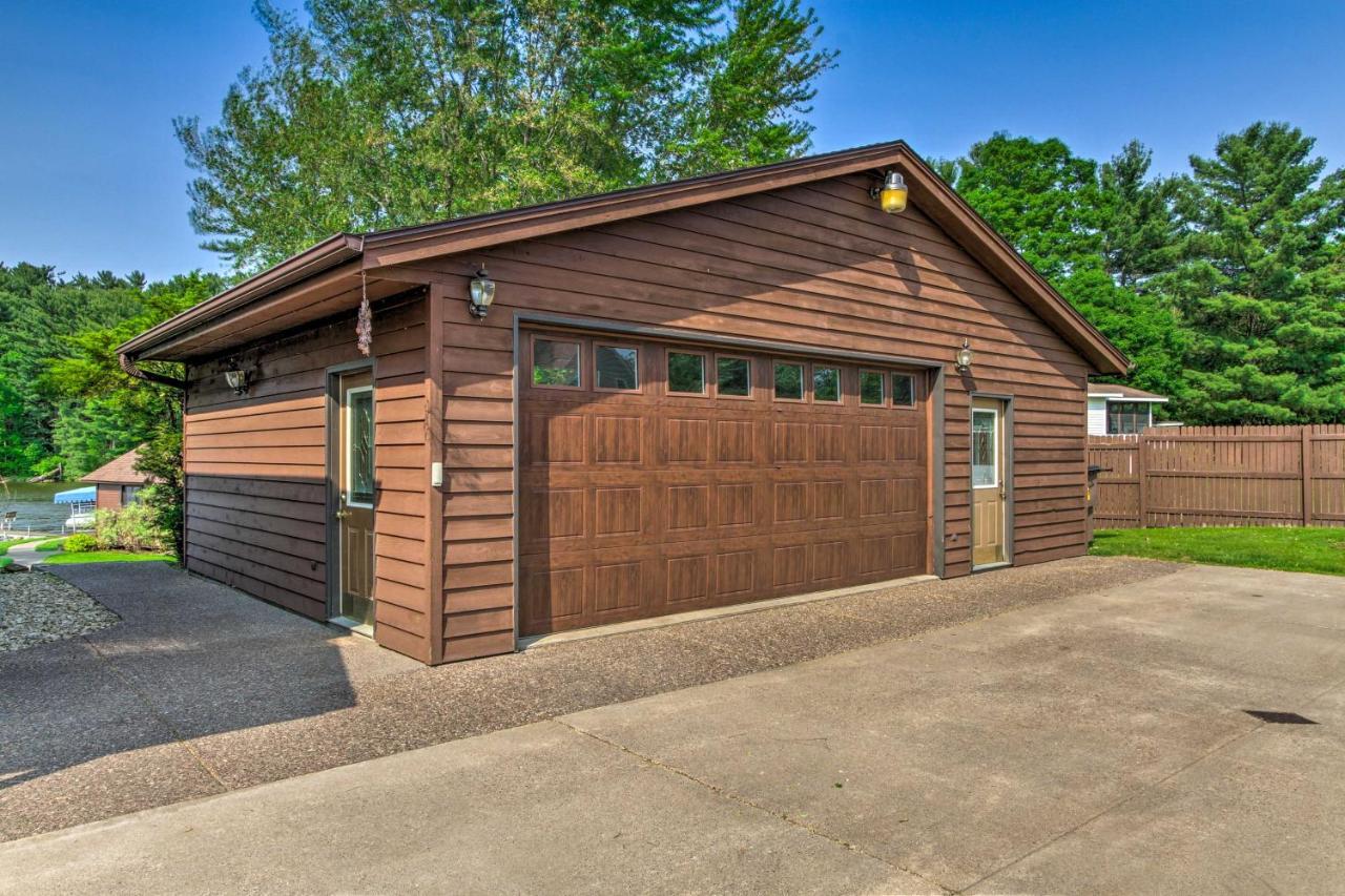 Lakefront Eau Galle Home With Hot Tub And Fire Pit Durand Exterior photo